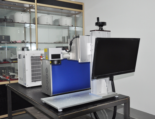 紫外激光打標(biāo)機(jī)2 紫外激光打標(biāo)機(jī)2