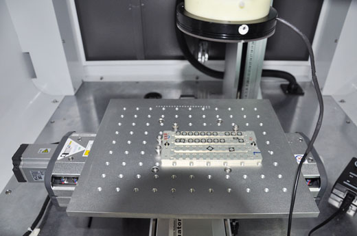 激光打標(biāo)機(jī)圖2