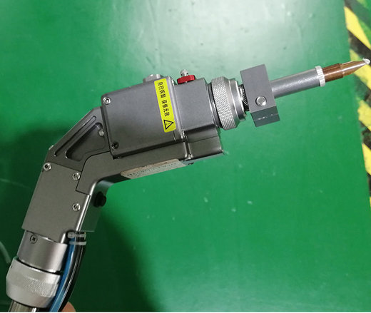 手持激光焊接機(jī)焊頭 手持激光焊接機(jī)焊頭