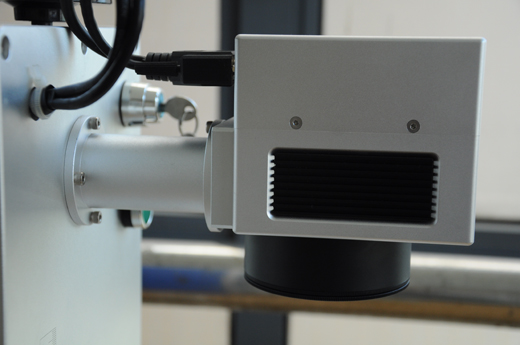 光纖激光打標(biāo)機(jī)2