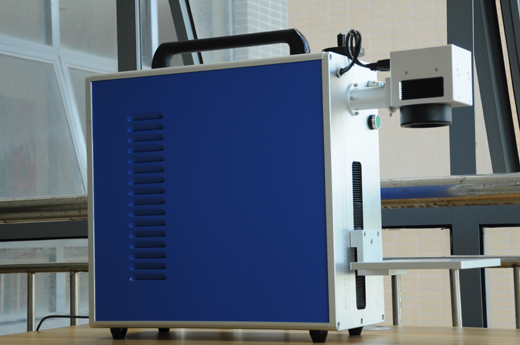 小型激光打標機2